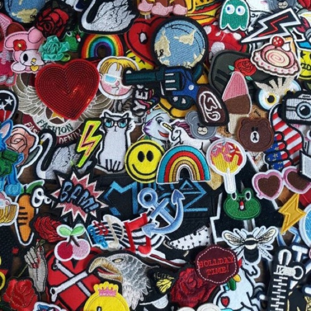 🧵 Embroidered 8 patch grab mystery goodie bag 🧵